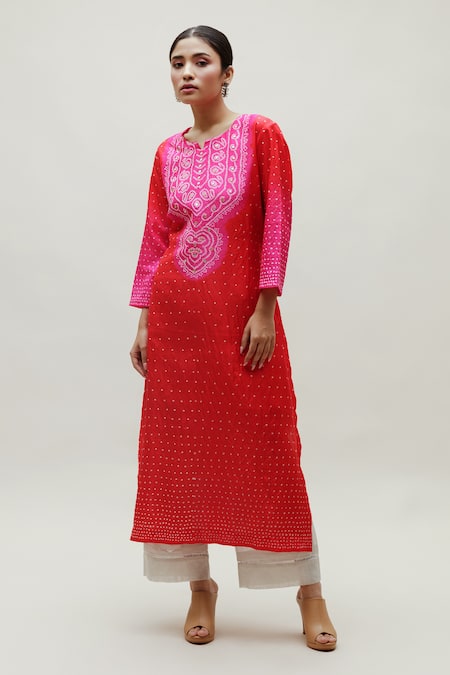 Naina Jain Silk Straight Bandhani Pattern Kurta 