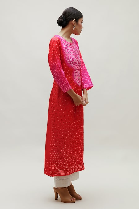 Buy Naina Jain Red Silk Gota Patti Round Neck Straight Bandhani Pattern Kurta Online at Aza Fashions Buy_Naina Jain_Red Silk Gota Patti Round Neck Straight Bandhani Pattern Kurta _Online_at_Aza_Fashions