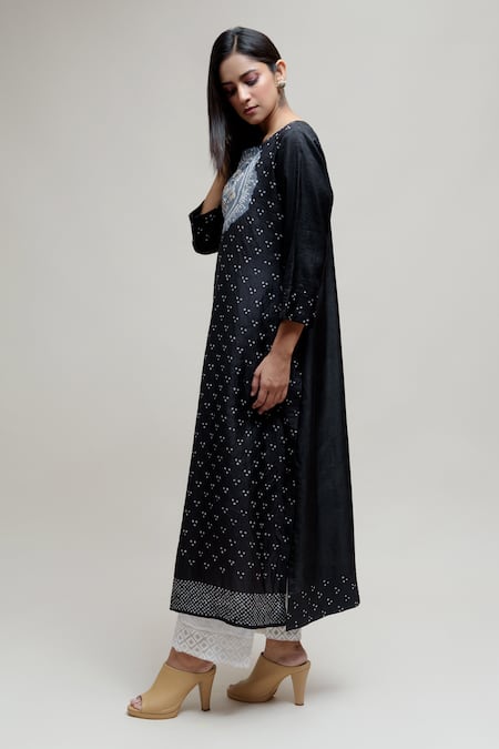 Shop Naina Jain Black Silk Gota Patti Round Neck Bandhani Pattern Kurta at Aza Fashions Shop_Naina Jain_Black Silk Gota Patti Round Neck Bandhani Pattern Kurta _at_Aza_Fashions