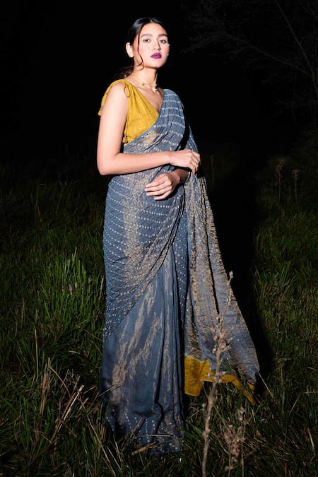 Naina Jain Grey Chander Tissue Saree With Unstitched Blouse Piece 