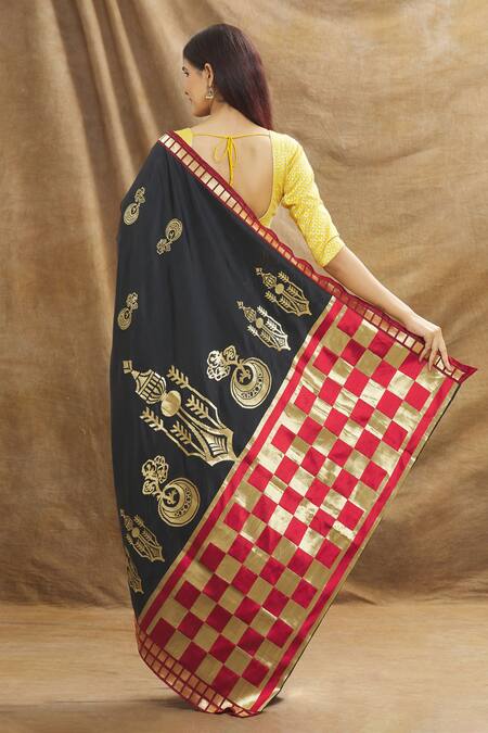 Shop Resa By Ushnakmals Black Katan Silk Woven Mughal Motif Saree at Aza Fashions Shop_Resa By Ushnakmals_Black Katan Silk Woven Mughal Motif Saree_at_Aza_Fashions