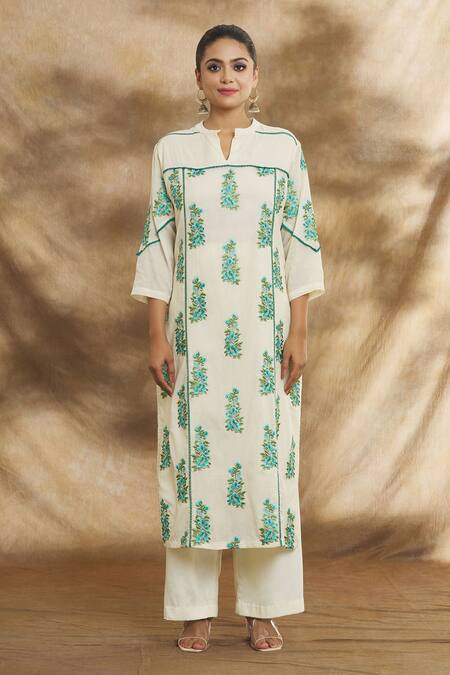 Buy Peenacolada Off White Cotton Embroidery Split V-neck Kurta Pant Set Online at Aza Fashions Buy_Peenacolada_Off White Cotton Embroidery Split V-neck Kurta Pant Set _Online_at_Aza_Fashions