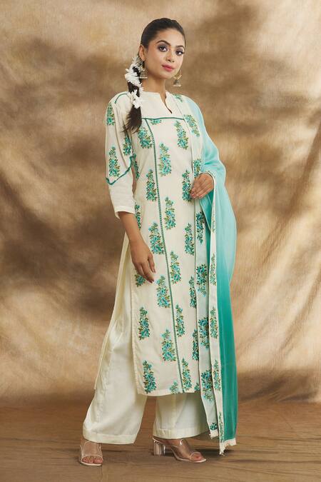 Peenacolada Off White Cotton Embroidery Split V-neck Kurta Pant Set at Aza Fashions Peenacolada_Off White Cotton Embroidery Split V-neck Kurta Pant Set _at_Aza_Fashions