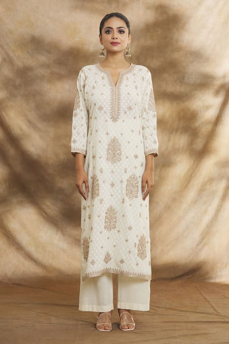 Shop_Peenacolada_Off White Cotton Sequins, Embroidery Split V-neck Kurta Pant Set _Online_at_Aza_Fashions