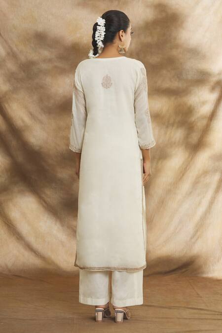 Peenacolada Off White Cotton Embroidery Split V-neck Aari Work Kurta Pant Set Online at Aza Fashions Peenacolada_Off White Cotton Embroidery Split V-neck Aari Work Kurta Pant Set _Online_at_Aza_Fashions