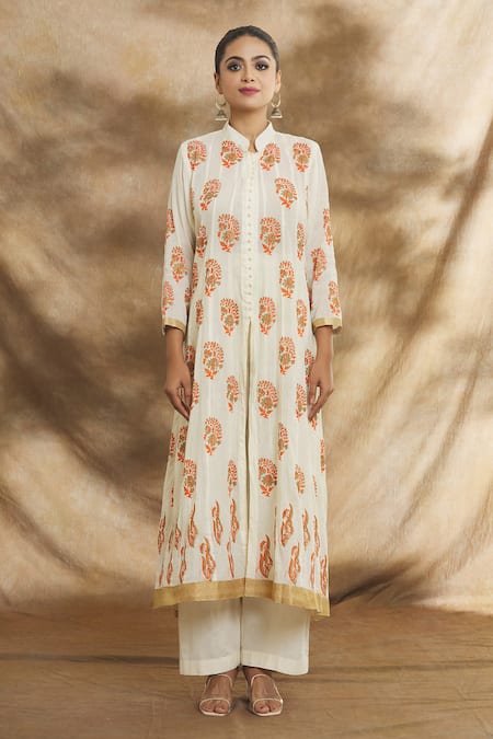 Buy Peenacolada Cream Cotton, Muslin Bandeau Neck Floral Print Kurta Set Online at Aza Fashions Buy_Peenacolada_Cream Cotton, Muslin Bandeau Neck Floral Print Kurta Set _Online_at_Aza_Fashions