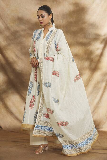Buy_Peenacolada_Cream Cotton Bandeau Neck Floral Block Print Kurta Set_Online_at_Aza_Fashions