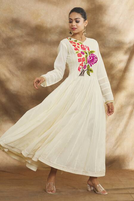 Shop_Peenacolada_Cream Cotton, Muslin Embroidery, Cut Work V-neck Floral Flared Anarkali _Online_at_Aza_Fashions