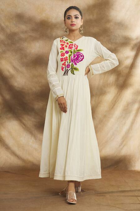 Peenacolada_Cream Cotton, Muslin Embroidery, Cut Work V-neck Floral Flared Anarkali _at_Aza_Fashions
