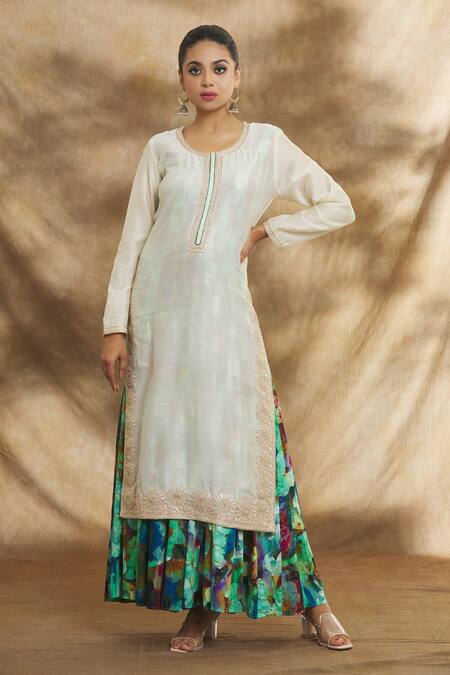 Peenacolada_Cream Chanderi Gota Patti, Embroidery Round Neck Kurta With Long Inner _at_Aza_Fashions