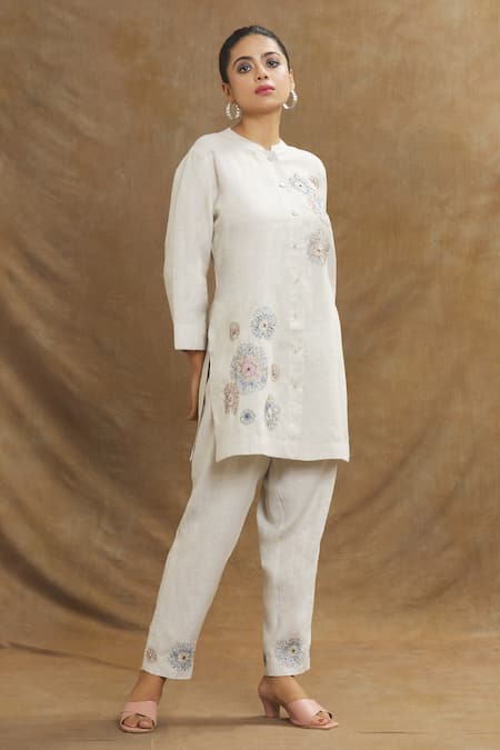 Buy Linen Bloom Beige Linen Embroidery Floral Bling Pant Online at Aza Fashions Buy_Linen Bloom_Beige Linen Embroidery Floral Bling Pant _Online_at_Aza_Fashions
