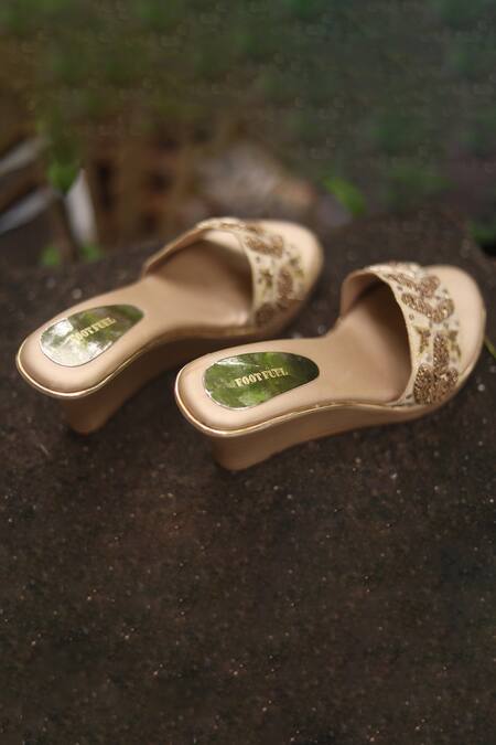 Buy_Foot Fuel_Gold Pearls, Sequins Rani Embellished Wedges 