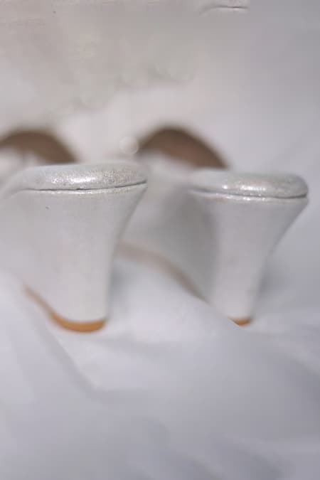 Buy_Foot Fuel_Silver Sequins, Beads Dulari Embellished Wedges 