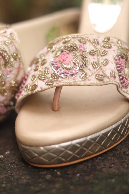 Buy_Foot Fuel_Gold Beads, Zari, Embroidery Suno Hand Embellished Wedges 