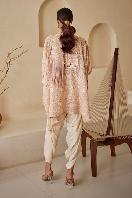 Shop Twenty Nine Pink Georgette Sequins, Tassels V-neck Chikankari Embroidered Kaftan at Aza Fashions Shop_Twenty Nine_Pink Georgette Sequins, Tassels V-neck Chikankari Embroidered Kaftan _at_Aza_Fashions