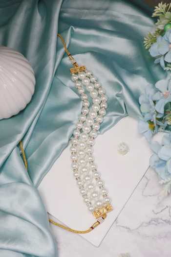 Shop Ishhaara White Pearl Embellished Choker at Aza Fashions Shop_Ishhaara_White Pearl Embellished Choker_at_Aza_Fashions
