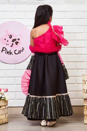 Shop Pinkcow designs pvt ltd Pink Organza, Silk, Tulle Applique Flower Embellished Lehenga Blouse Set at Aza Fashions Shop_Pinkcow designs pvt ltd_Pink Organza, Silk, Tulle Applique Flower Embellished Lehenga Blouse Set _at_Aza_Fashions