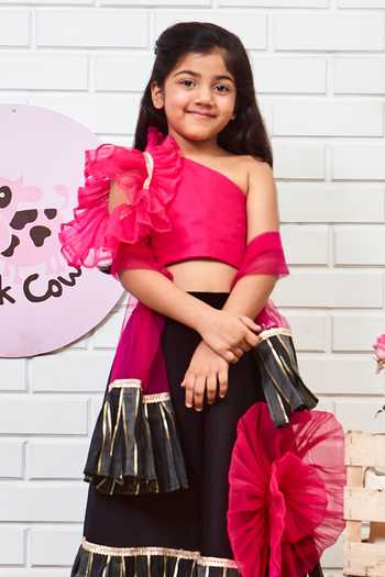 Buy Pinkcow designs pvt ltd Pink Organza, Silk, Tulle Applique Flower Embellished Lehenga Blouse Set Online at Aza Fashions Buy_Pinkcow designs pvt ltd_Pink Organza, Silk, Tulle Applique Flower Embellished Lehenga Blouse Set _Online_at_Aza_Fashions