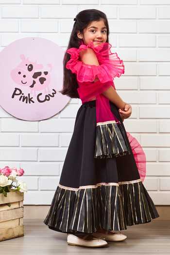 Pinkcow designs pvt ltd Pink Organza, Silk, Tulle Applique Flower Embellished Lehenga Blouse Set at Aza Fashions Pinkcow designs pvt ltd_Pink Organza, Silk, Tulle Applique Flower Embellished Lehenga Blouse Set _at_Aza_Fashions