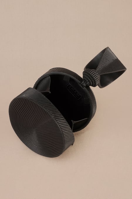 Buy_Ampm_Black Reeza Circular Structured Wristlet _Online_at_Aza_Fashions