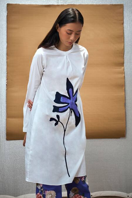 Buy_Amka_White Cotton Embroidery Round Neck Manila Kurta And Pant Set_Online_at_Aza_Fashions