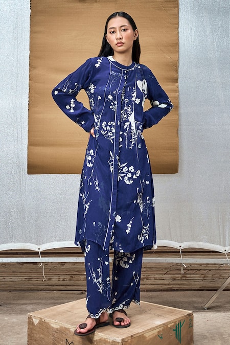 AMKA Silk Printed Kurta & Pant Set 