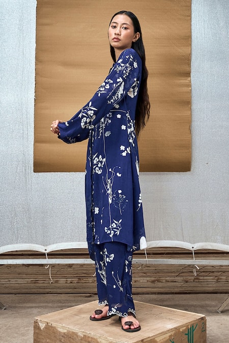Amka_Blue Silk Mandarin Collar Printed Kurta And Pant Set_Online_at_Aza_Fashions