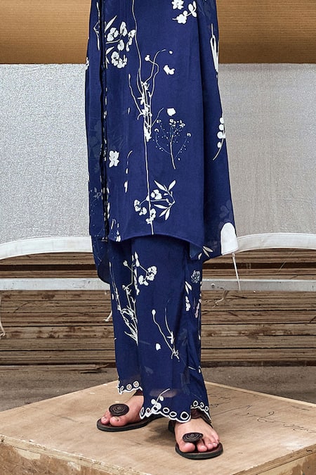 Shop_Amka_Blue Silk Mandarin Collar Printed Kurta And Pant Set