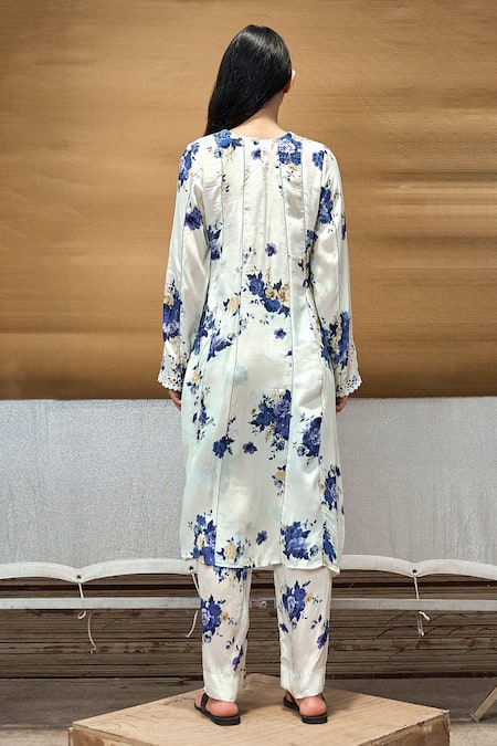 Amka_Ivory Silk Embroidery, Lace Round Neck Fiona Printed Kurta And Pant Set_at_Aza_Fashions