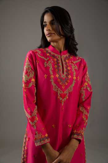 Shop Balance By Rohit Bal Fuchsia Chanderi Silk, Cotton, Chiffon Embroidery Mandarin Straight Kurta Set Online at Aza Fashions Shop_Balance By Rohit Bal_Fuchsia Chanderi Silk, Cotton, Chiffon Embroidery Mandarin Straight Kurta Set _Online_at_Aza_Fashions