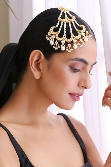 Swabhimann Gold Plated And White Kundan Embellished Passa Online at Aza Fashions Swabhimann_Gold Plated And White Kundan Embellished Passa _Online_at_Aza_Fashions