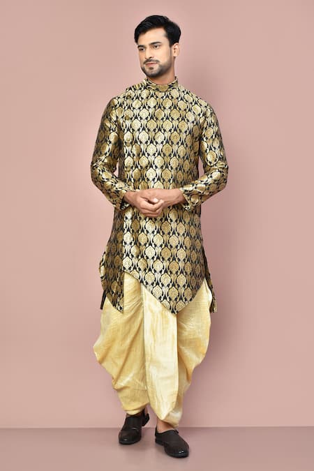 Arihant Rai Sinha Vintage Jaal Pattern Asymmetric Kurta Set 