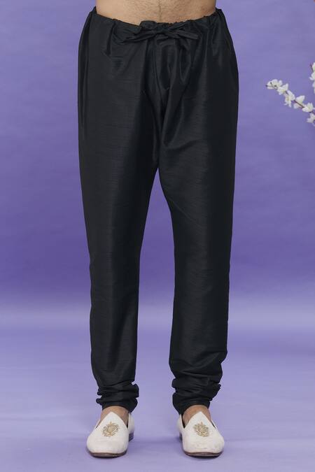 Arihant Rai Sinha_Black Jacquard, Silk Embroidery Floral Pattern Bundi And Kurta Set _at_Aza_Fashions