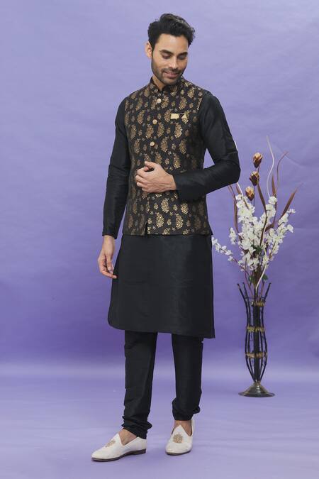 Arihant Rai Sinha_Black Jacquard, Silk Embroidery Floral Banarasi Bundi _Online_at_Aza_Fashions