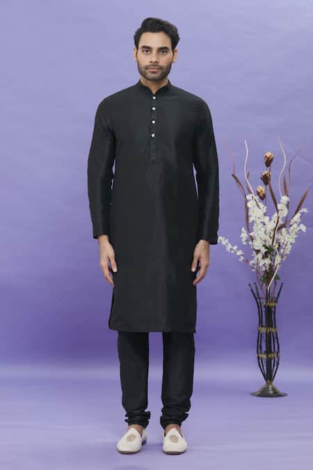 Arihant Rai Sinha_Maroon Brocade, Silk Embroidery Floral Pattern Bundi And Kurta Set _Online_at_Aza_Fashions