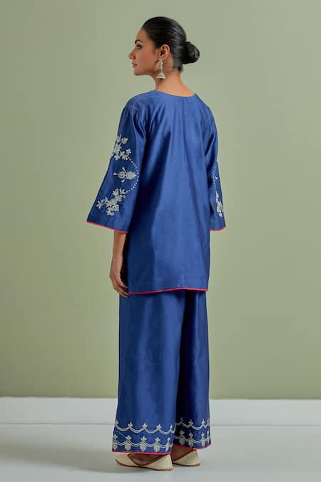 Shop Priya Chaudhary Blue Chanderi Silk Sequins, Embroidery Round Neck Short Kurta at Aza Fashions Shop_Priya Chaudhary_Blue Chanderi Silk Sequins, Embroidery Round Neck Short Kurta _at_Aza_Fashions