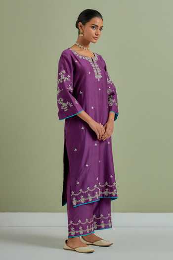 Priya Chaudhary_Purple Chanderi Silk Embroidery, Sequins Round Neck Kurta _Online_at_Aza_Fashions