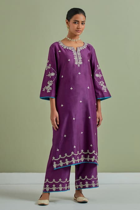 Priya Chaudhary Purple Chanderi Silk Hand Embroidered Resham Straight Kurta And Palazzo Set 
