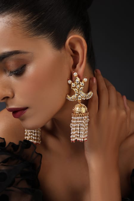 Swabhimann_Gold Plated Pearls, Embroidery Kundan Embellished Tasselled Jhumka Earrings _Online_at_Aza_Fashions