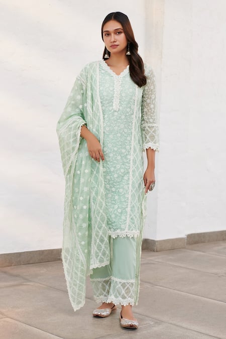 Mulmul Green 100% Pure Mulmul Embroidered Floral V Sunderland Kurta Set 