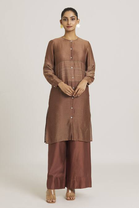 Buy_Urvashi Kaur_Brown Chanderi Silk Embroidery Round Neck Woven Tunic _Online_at_Aza_Fashions