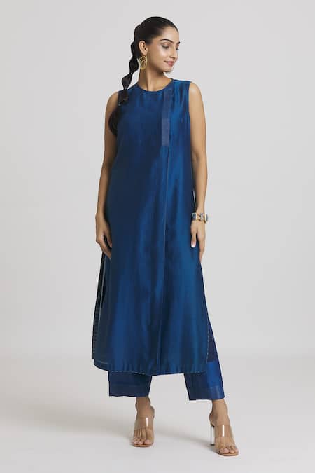 Urvashi Kaur_Blue Chanderi Silk Zari Work Bordered Pant _Online_at_Aza_Fashions