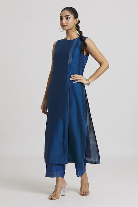 Shop_Urvashi Kaur_Blue Chanderi Silk Zari Work Bordered Pant _at_Aza_Fashions