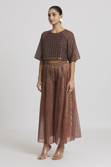 Urvashi Kaur Brown Kota Doria, Cotton Zari Round Neck Checkered Pattern Crop Top Online at Aza Fashions Urvashi Kaur_Brown Kota Doria, Cotton Zari Round Neck Checkered Pattern Crop Top _Online_at_Aza_Fashions