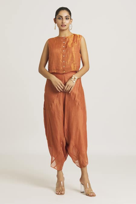 Buy Urvashi Kaur Coral Kota Doria, Silk Round Neck Metallic Button Down Crop Top Online at Aza Fashions Buy_Urvashi Kaur_Coral Kota Doria, Silk Round Neck Metallic Button Down Crop Top _Online_at_Aza_Fashions