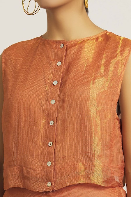 Urvashi Kaur Coral Kota Doria, Silk Round Neck Metallic Button Down Crop Top at Aza Fashions Urvashi Kaur_Coral Kota Doria, Silk Round Neck Metallic Button Down Crop Top _at_Aza_Fashions