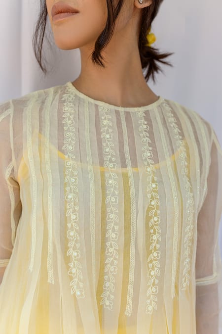 Shop Ayaka Yellow Silk Organza, Viscose Embroidery High Neck Floral Hand Dress With Inner Online at Aza Fashions Shop_Ayaka_Yellow Silk Organza, Viscose Embroidery High Neck Floral Hand Dress With Inner _Online_at_Aza_Fashions