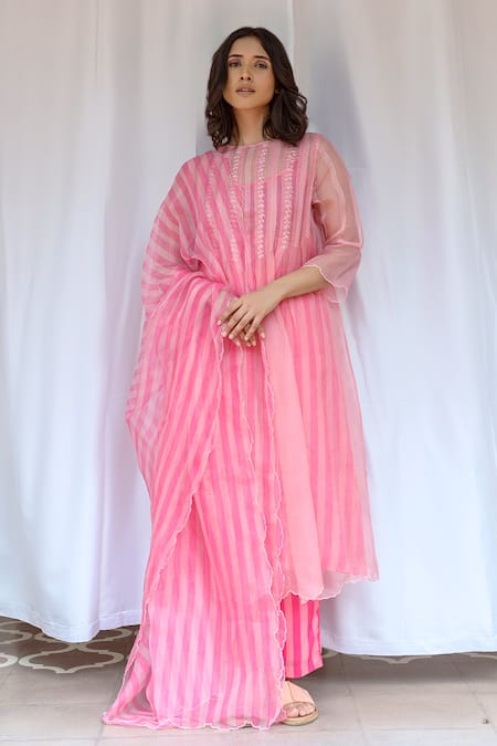 Ayaka_Pink Silk Organza Striped Pattern Dupatta _Online_at_Aza_Fashions