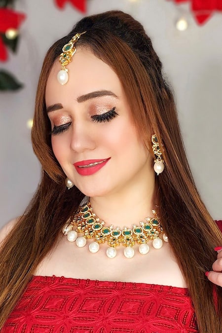 Ishhaara Gold Plated Pearls Drop Choker Set