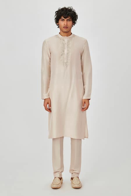 Aisha Rao Beige Silk Embroidery, Applique Floral Bundi And Kurta Set Online at Aza Fashions Aisha Rao_Beige Silk Embroidery, Applique Floral Bundi And Kurta Set _Online_at_Aza_Fashions